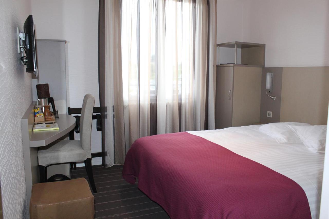 Logis Hotel Du Parc Perros-Guirec Exterior foto